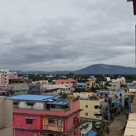 Surya Grand Tiruchanoor Тирупати Экстерьер фото