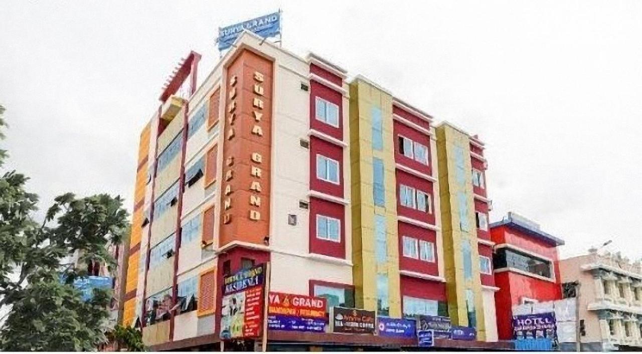 Surya Grand Tiruchanoor Тирупати Экстерьер фото